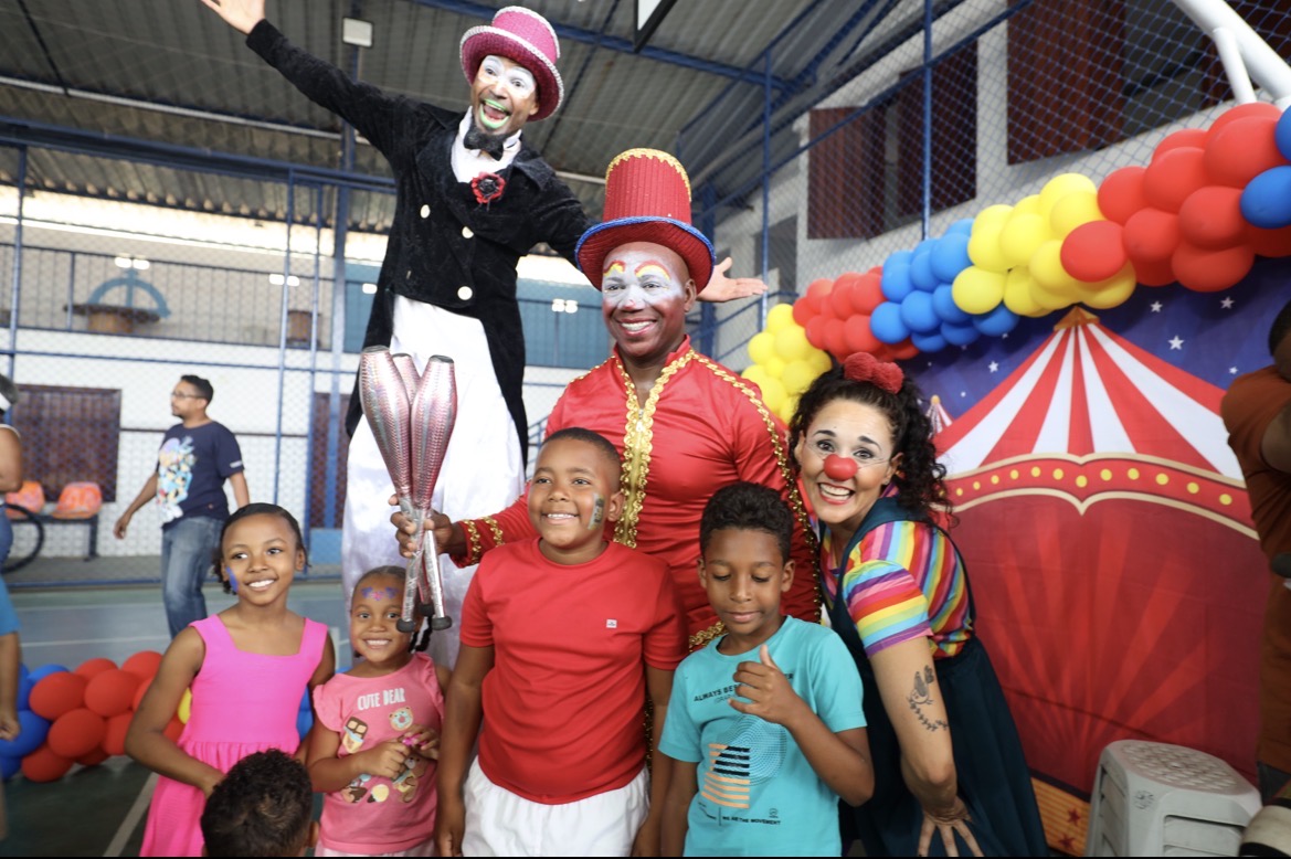 CTB leva Circo Picolino e alegria às comunidades do entorno do VLT