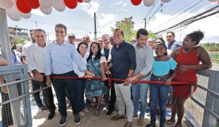 PASSARELA BAIRRO DA PAZ (12).jpg