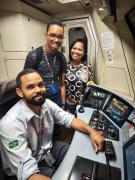 CCR Metrô Bahia promove viagem na cabine para jovens autistas