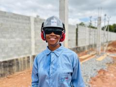 Mulheres na obra do VLT: primeira mestre de obras do Trecho 2 se destaca pela trajetória de crescimento na construção civil