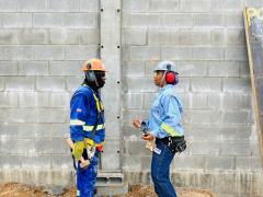 Mulheres na obra do VLT: primeira mestre de obras do Trecho 2 se destaca pela trajetória de crescimento na construção civil