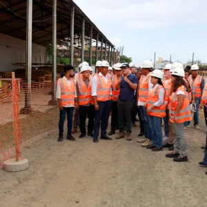 Governador Jerônimo Rodrigues realiza nas obras do VLT