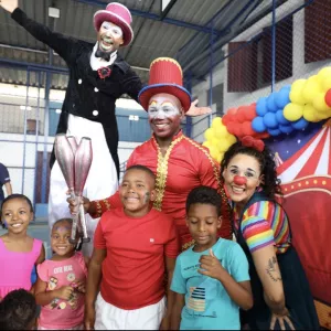 CTB leva Circo Picolino e alegria às comunidades do entorno do VLT