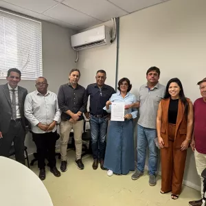 CTB realiza doação de vagão e trilhos 