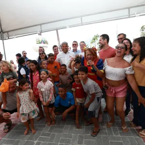 Governo da Bahia leva programação especial de Dia das Crianças para o VLT no Subúrbio