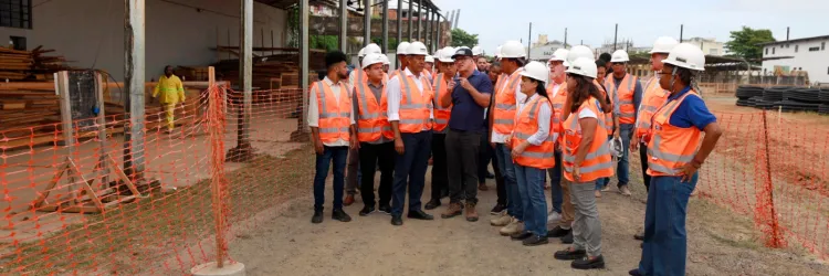 Governador Jerônimo Rodrigues realiza nas obras do VLT