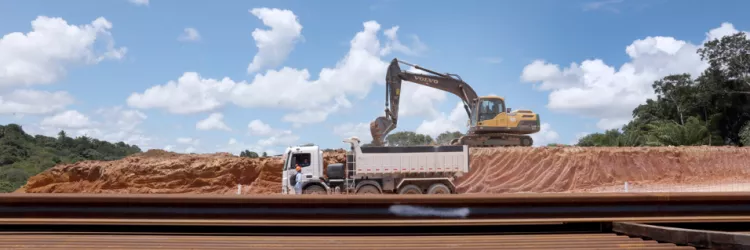 Com Rui Costa, Jerônimo visita obras de duplicação da Estrada do Derba