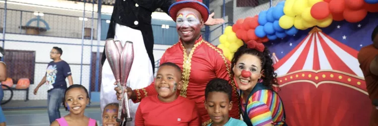 CTB leva Circo Picolino e alegria às comunidades do entorno do VLT