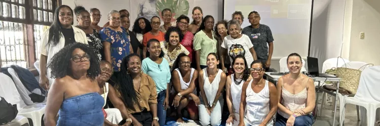 Marisqueiras do projeto social do VLT participam de encontro territorial da Rede Aliança Kirimurê em Mar Grande