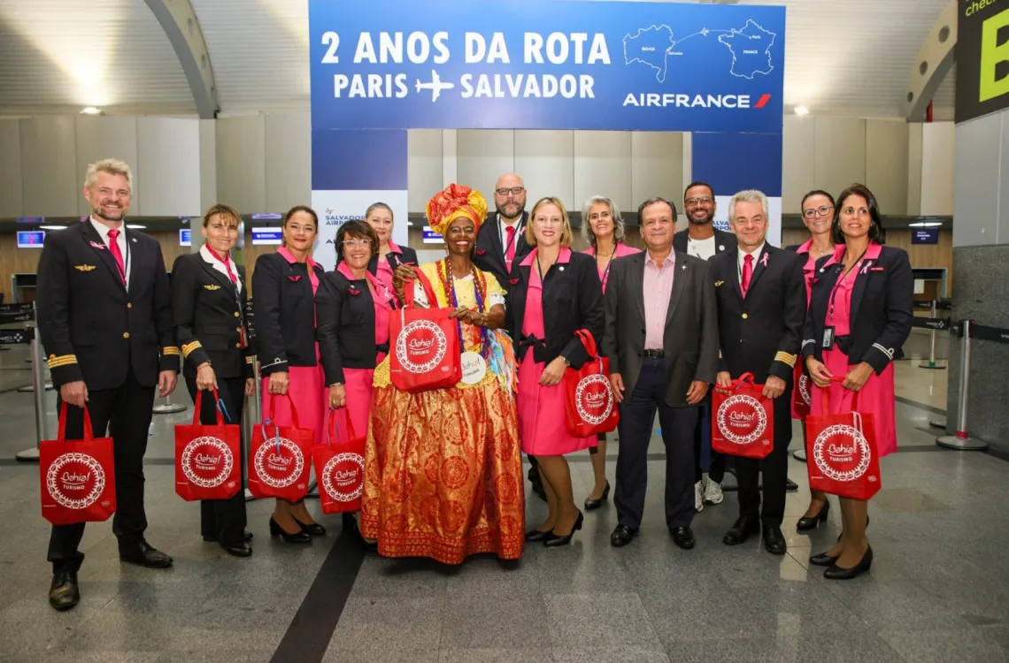 Voo entre Paris e Salvador completa dois anos e ganha celebrações do Governo da Bahia e Air France
