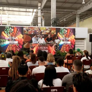 Mesa ao Vivo movimenta alta gastronomia nacional no Mercado do Rio Vermelho