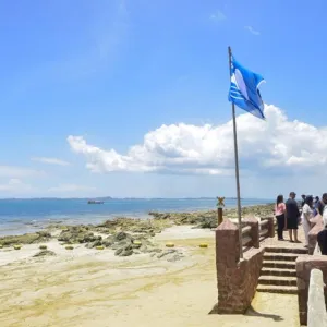 Selo Bandeira Azul qualifica turismo de sol e praia na Bahia
