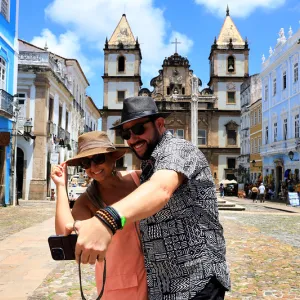 Carnaval da Bahia 2025: celebrando 40 anos de Axé Music, festa atrai novo recorde de turistas