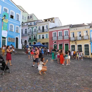 Bahia fecha alta temporada com movimentação turística histórica