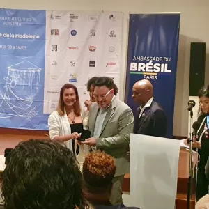 Setur-BA é homenageada pelo apoio à Lavagem de Madeleine em Paris