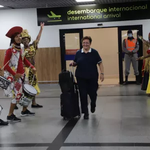 Participantes do Festival Nosso Futuro Brasil-França são recebidos com programação cultural, em Salvador