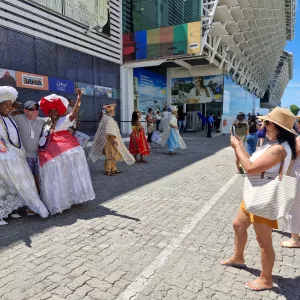 Maior navio da temporada de cruzeiros, MSC Seaview é o primeiro a aportar na Bahia em 2026