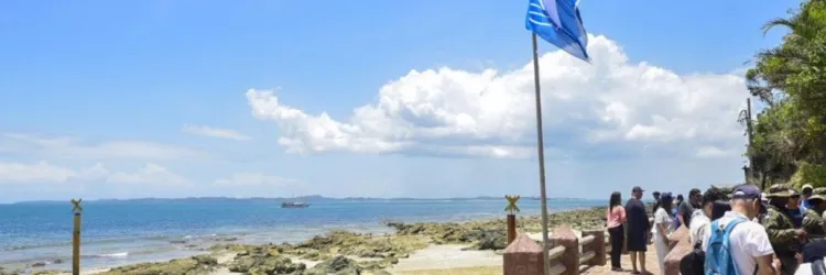 Selo Bandeira Azul qualifica turismo de sol e praia na Bahia