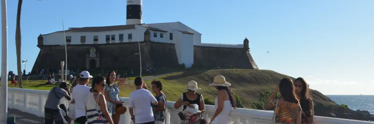 Verão: turismo deve injetar mais de R$ 23 bi na economia baiana