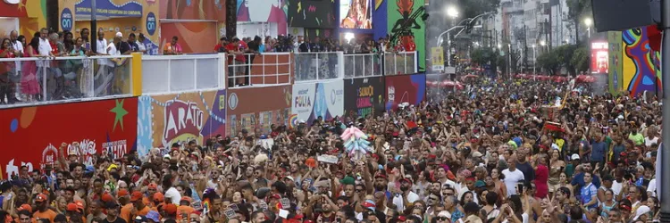 “Desejo sucesso aos artistas que fazem deste carnaval o mais potente do mundo”, declarou governador na abertura oficial da festa na capital