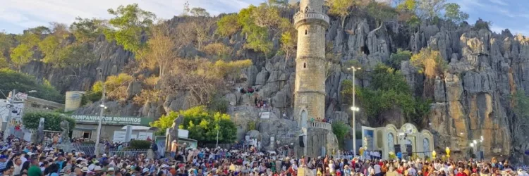 Romaria de Bom Jesus da Lapa mostra força do turismo religioso da Bahia