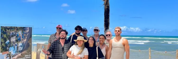 Jornalistas estrangeiros especialistas em turismo LGBT+ conhecem atrativos da Bahia
