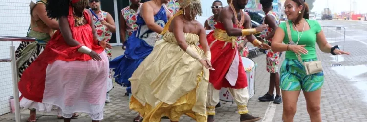 Cruzeiristas do MSC Preziosa têm receptivo especial da Setur-BA em Salvador