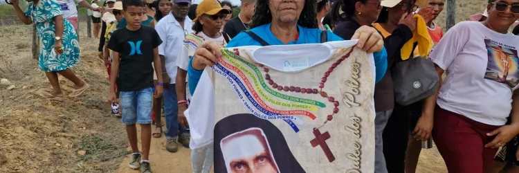 Peregrinação em devoção à Santa Dulce movimenta ecoturismo religioso na Chapada Diamantina