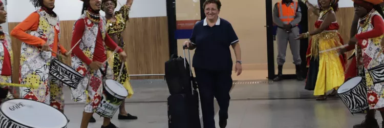 Participantes do Festival Nosso Futuro Brasil-França são recebidos com programação cultural, em Salvador