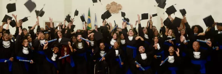 Parceria do Governo do Estado com a UFBA prepara 134 profissionais para o mercado do turismo